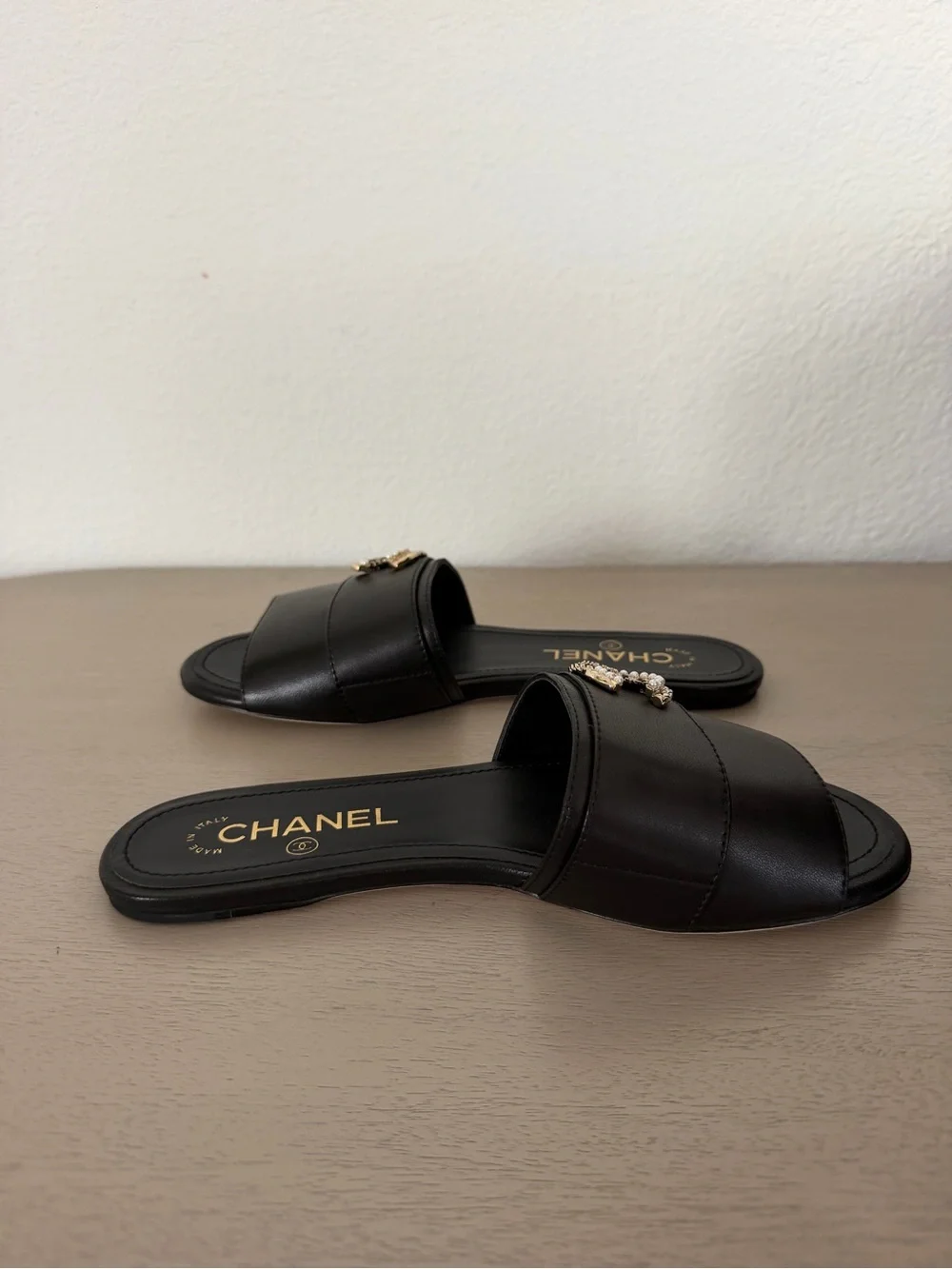 CHANEL Black Leather Slide Sandals with Gold CC Crystal Logo Sz 38